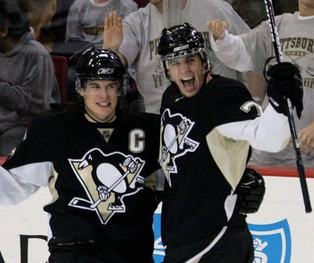 youngsters-malkin-und-crosby-erlegen-die-wild_6338bfc0261