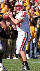 Here's your new Wisconsin starting quarterback, Scott Tolzien!!