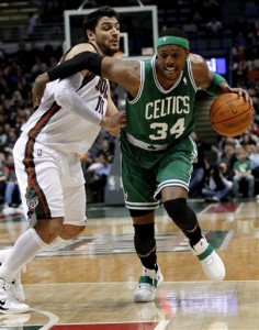 Carlos Delfino, Paul Pierce Carlos Delfino, Paul Pierce
