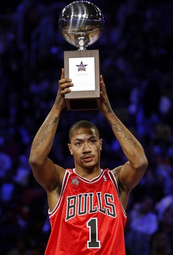 Derrick rose wins mvp deals