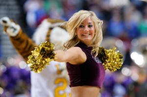 lsu cheerleader