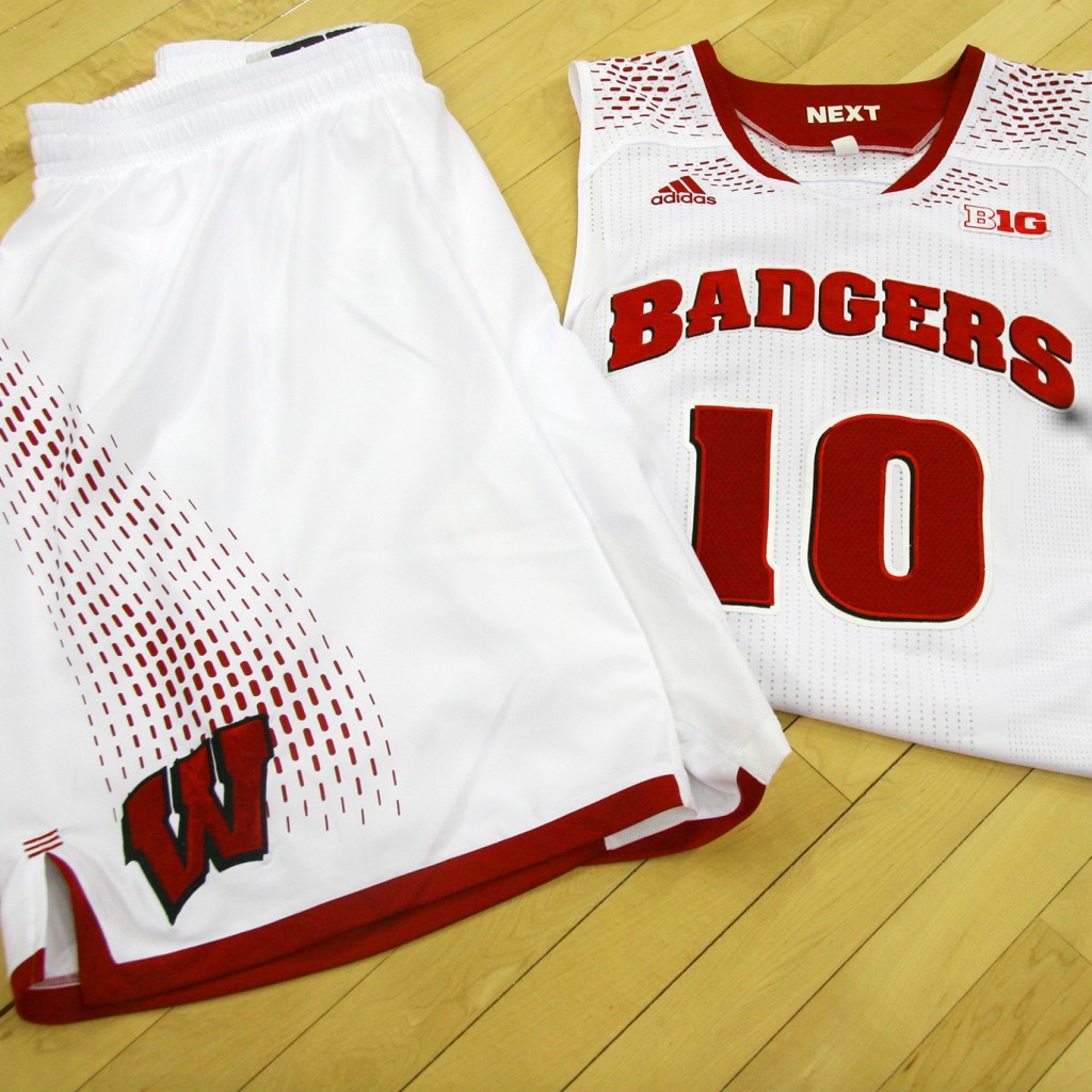 PHOTOS Wisconsin Badgers unveil new March Madness uniforms