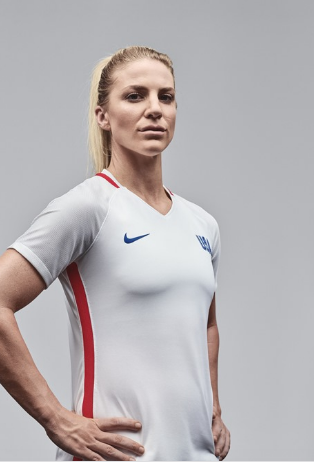 julie-johnston-uswnt