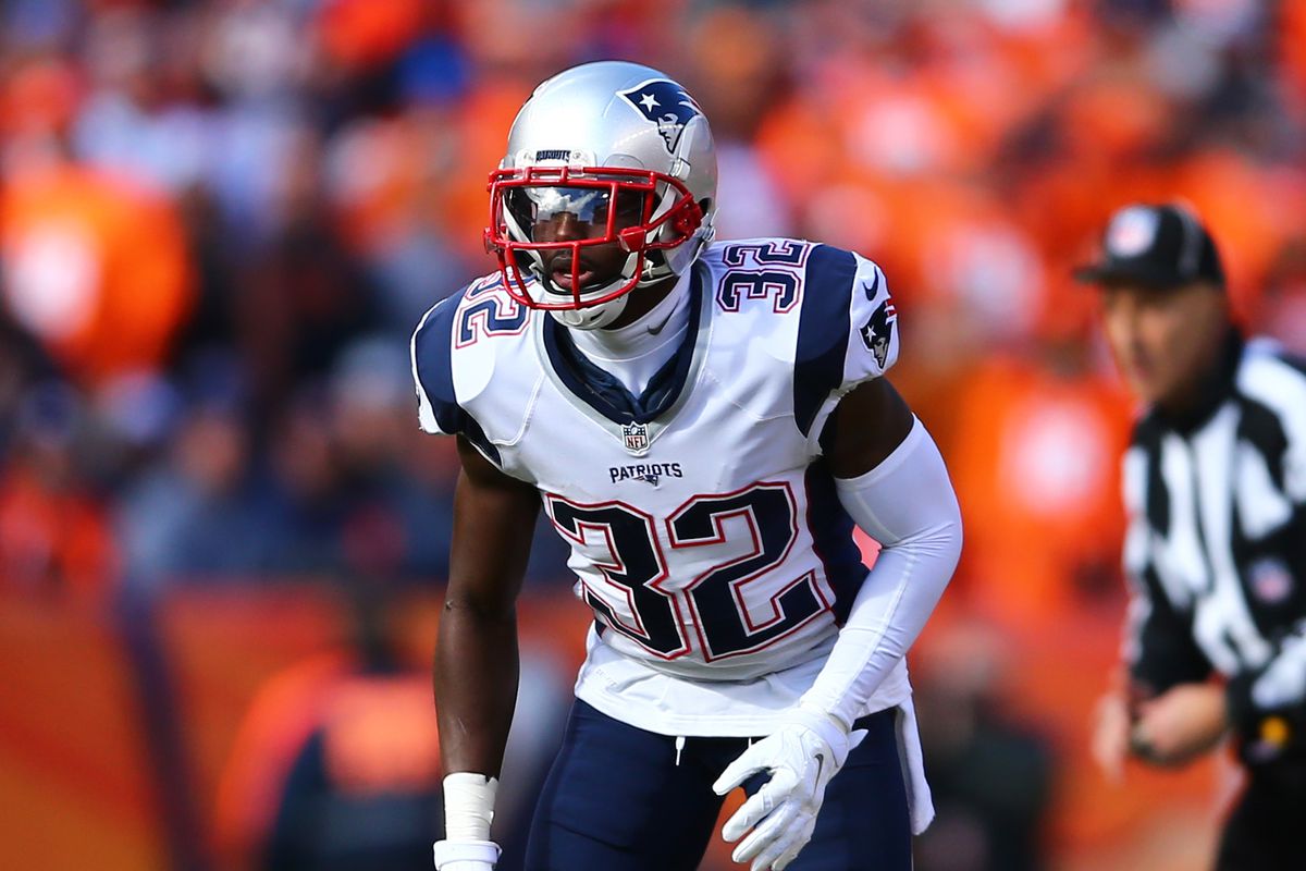 Devin McCourty - wide 9