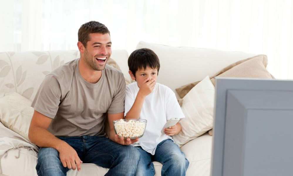 Why Parents Should Watch Sports With Their Kids - TheDailyGuardian