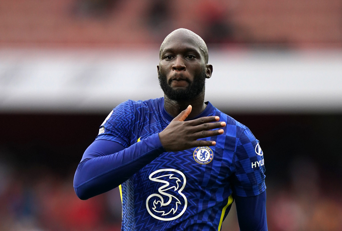 Chelsea fc deals team news