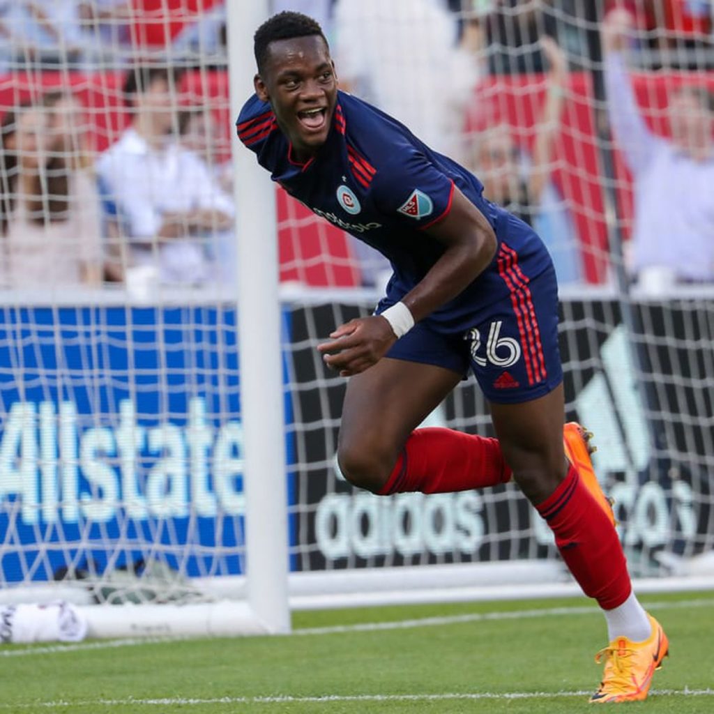aston-villa-officially-sign-striker-jhon-duran-from-chicago-fire