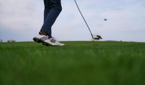 golf tee golf ball