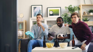 guys-watching sports